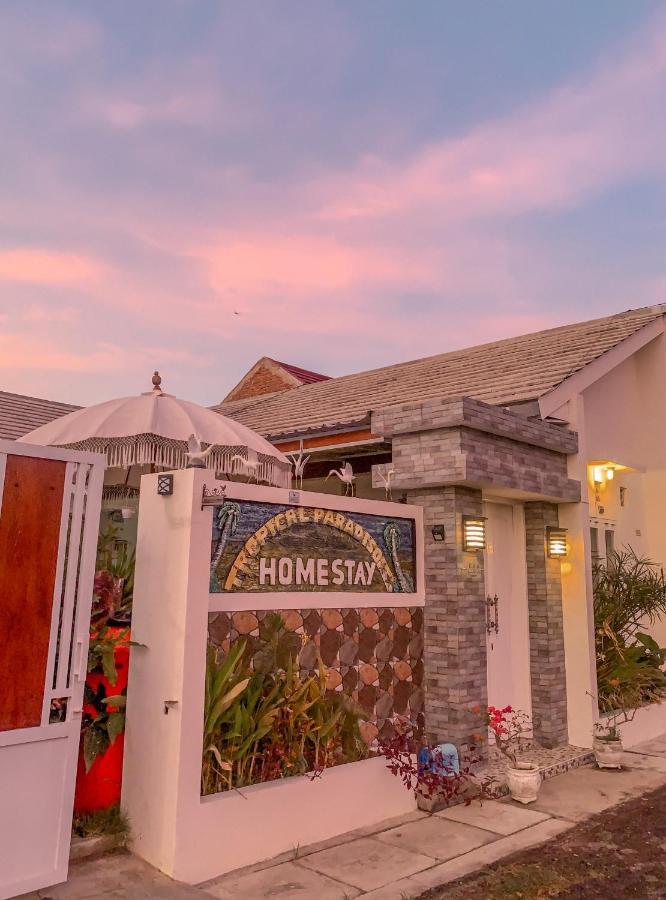 Tropical Paradiso Homestay Banyuwangi  Buitenkant foto