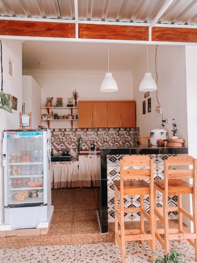 Tropical Paradiso Homestay Banyuwangi  Buitenkant foto