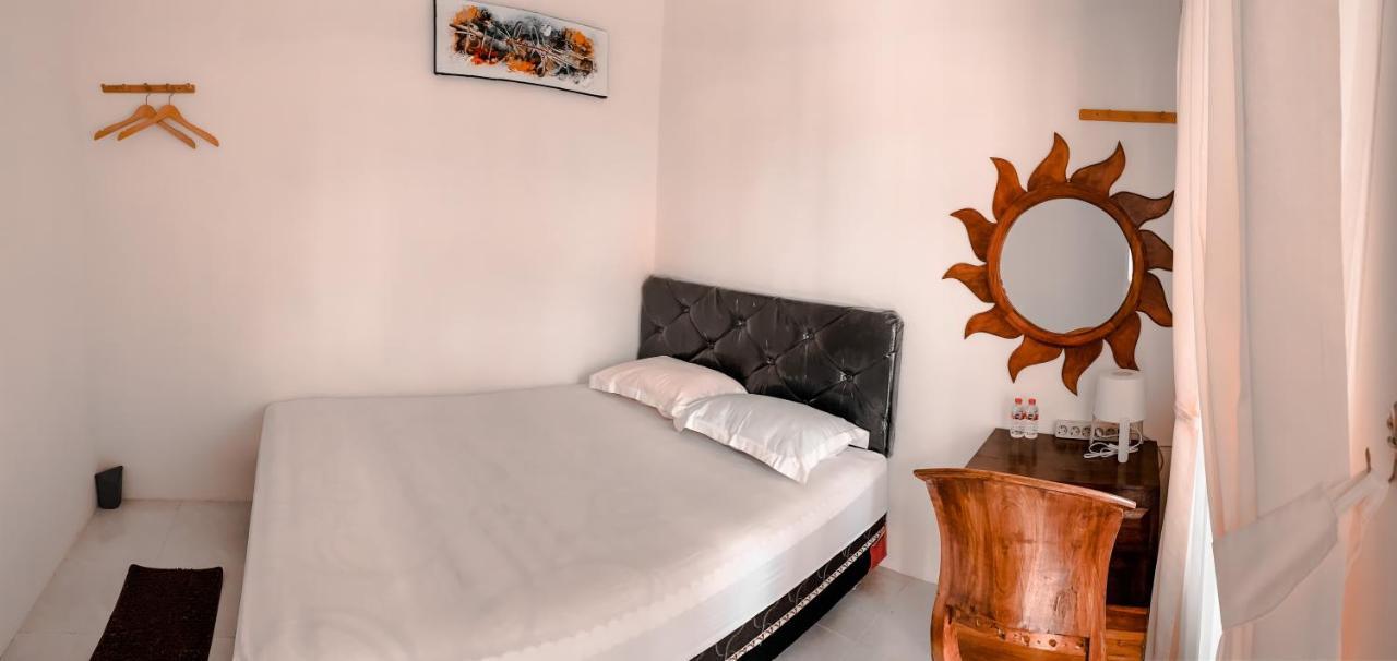 Tropical Paradiso Homestay Banyuwangi  Buitenkant foto